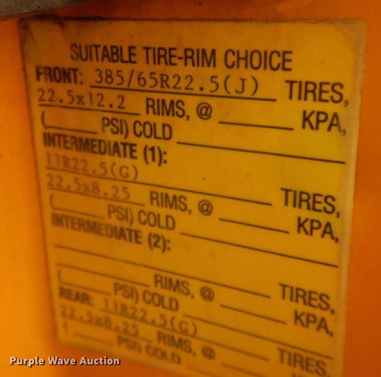 image for item JZ9856 2005 Sterling LT9500  dump truck