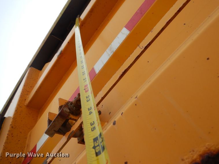 image for item JZ9857 2001 Sterling LT9500  dump truck