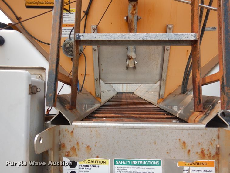 image for item JZ9857 2001 Sterling LT9500  dump truck