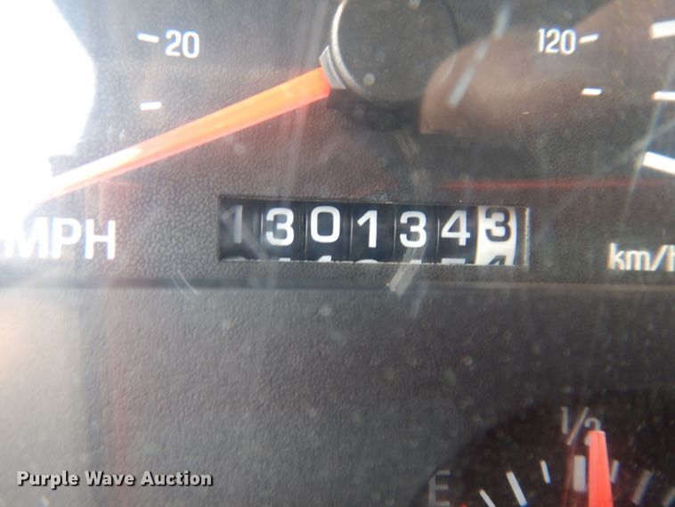 image for item JZ9857 2001 Sterling LT9500  dump truck