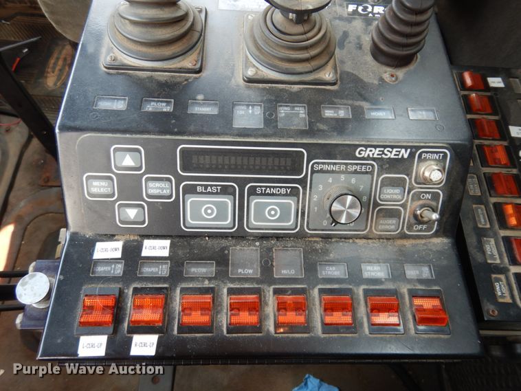 image for item JZ9857 2001 Sterling LT9500  dump truck