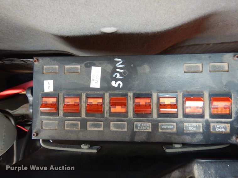 image for item JZ9857 2001 Sterling LT9500  dump truck