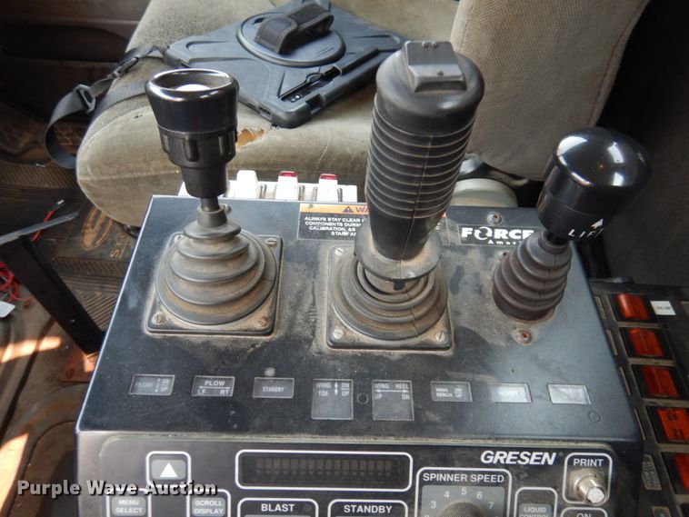 image for item JZ9857 2001 Sterling LT9500  dump truck