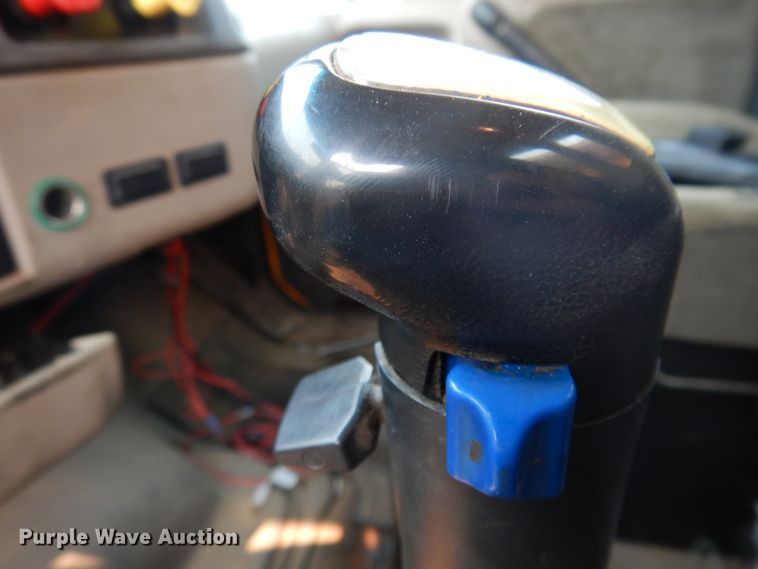 image for item JZ9857 2001 Sterling LT9500  dump truck