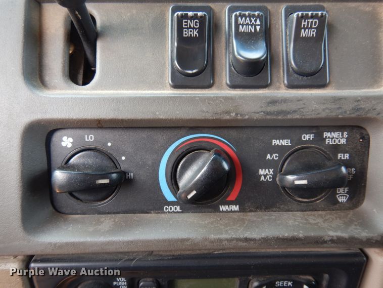 image for item JZ9857 2001 Sterling LT9500  dump truck