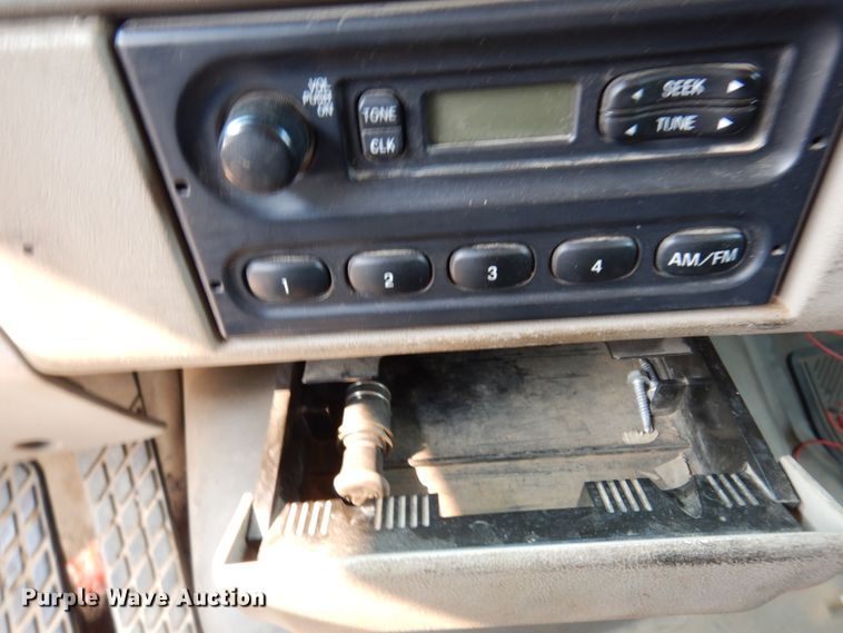 image for item JZ9857 2001 Sterling LT9500  dump truck