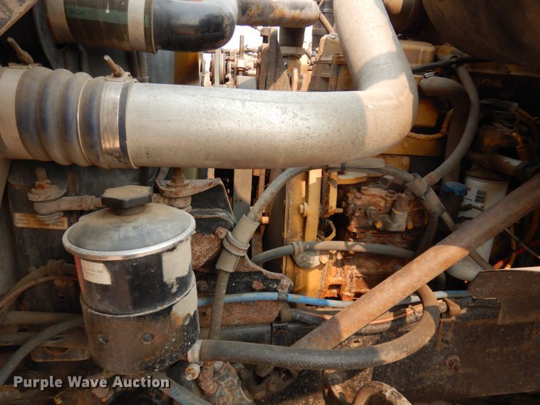 image for item JZ9857 2001 Sterling LT9500  dump truck