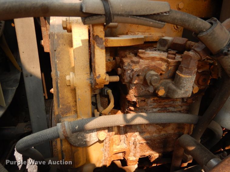 image for item JZ9857 2001 Sterling LT9500  dump truck