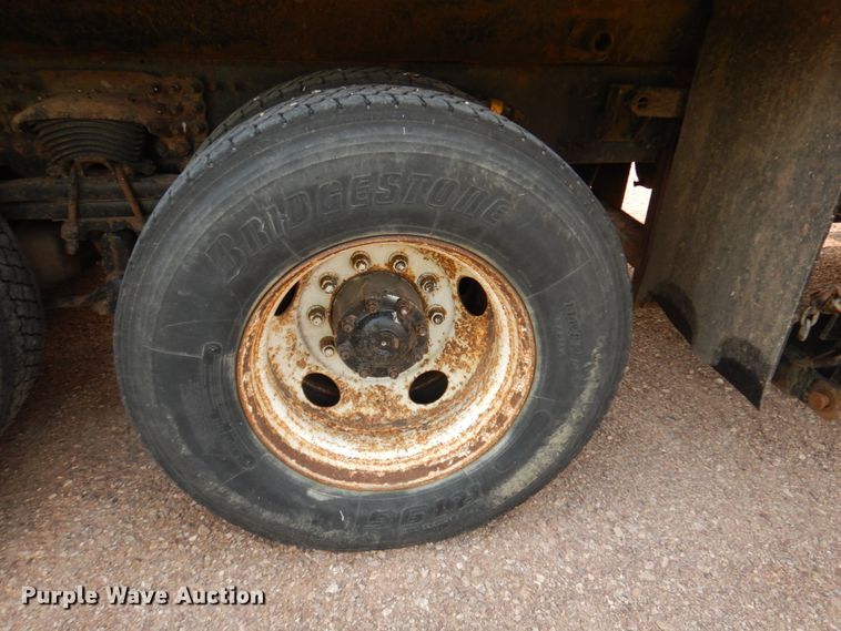 image for item JZ9857 2001 Sterling LT9500  dump truck