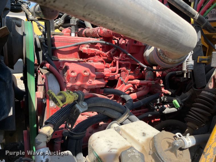 image for item KU9257 2011 Freightliner Business Class M2  oil distributor truck