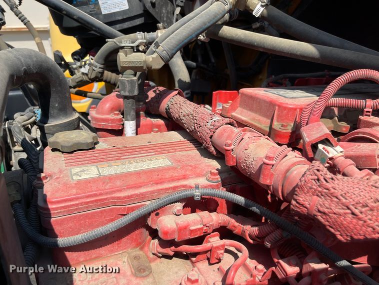 image for item KU9257 2011 Freightliner Business Class M2  oil distributor truck