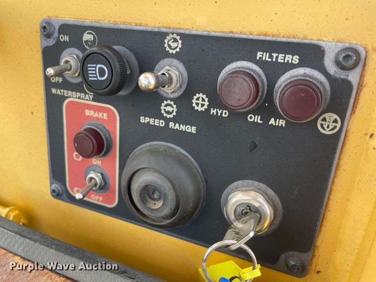 image for item KU9260 2000 Hypac C530AH  pneumatic roller