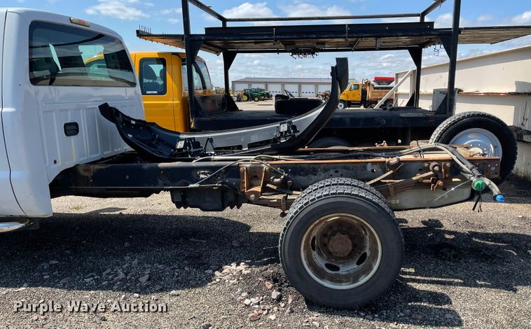 image for item KU9264 2012 Ford F550 XL  truck cab and chassis