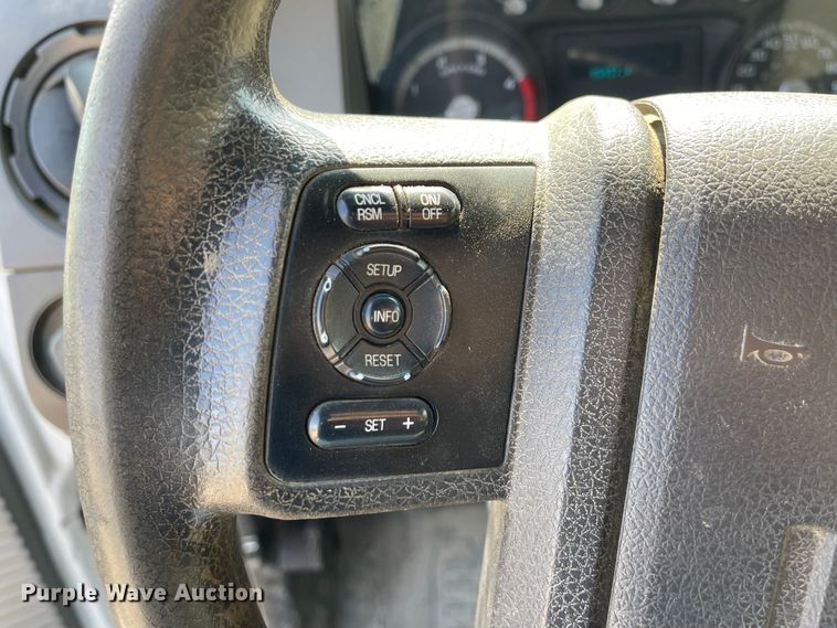 image for item KU9264 2012 Ford F550 XL  truck cab and chassis