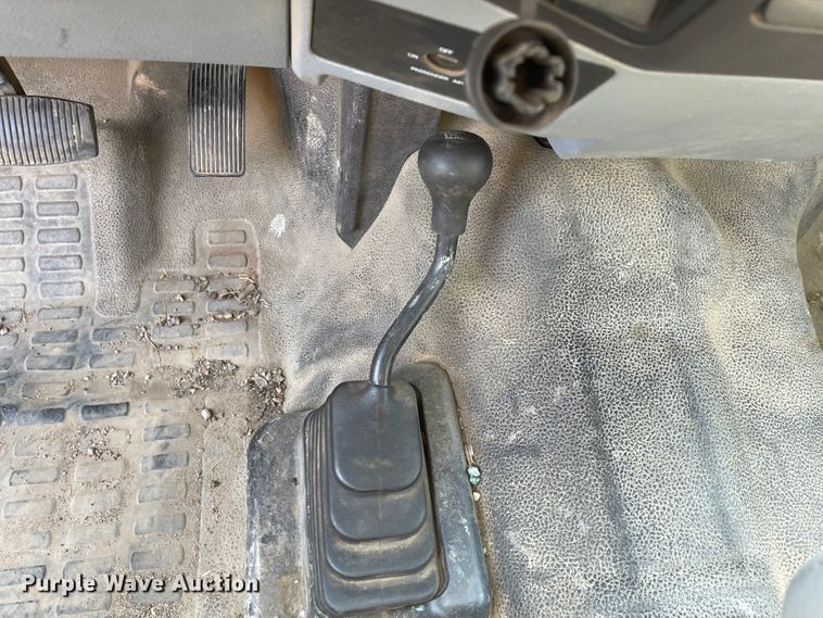 image for item KU9264 2012 Ford F550 XL  truck cab and chassis