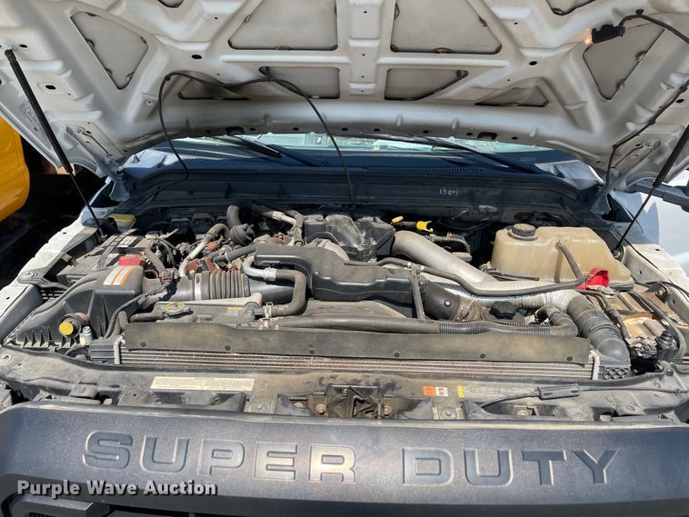 image for item KU9264 2012 Ford F550 XL  truck cab and chassis