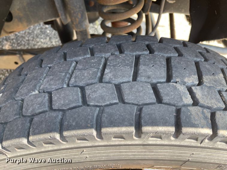 image for item KU9264 2012 Ford F550 XL  truck cab and chassis