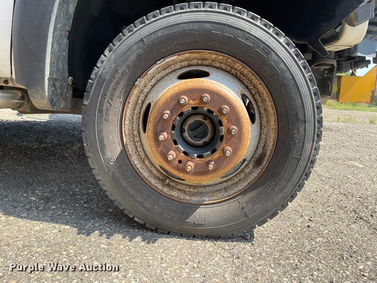 image for item KU9264 2012 Ford F550 XL  truck cab and chassis