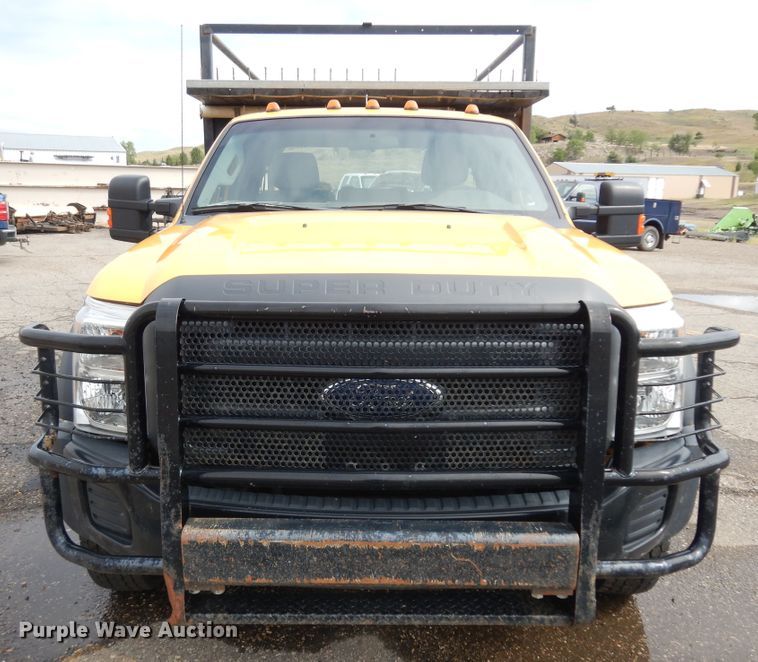 image for item KU9265 2013 Ford F550  flatbed truck