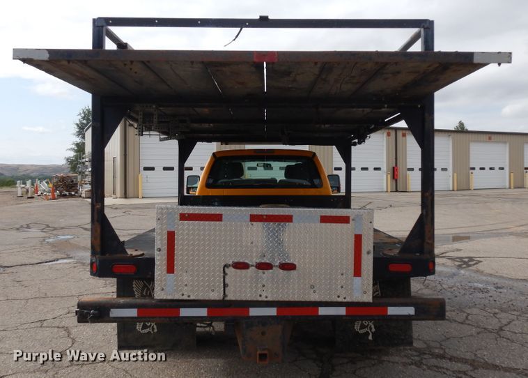 image for item KU9265 2013 Ford F550  flatbed truck