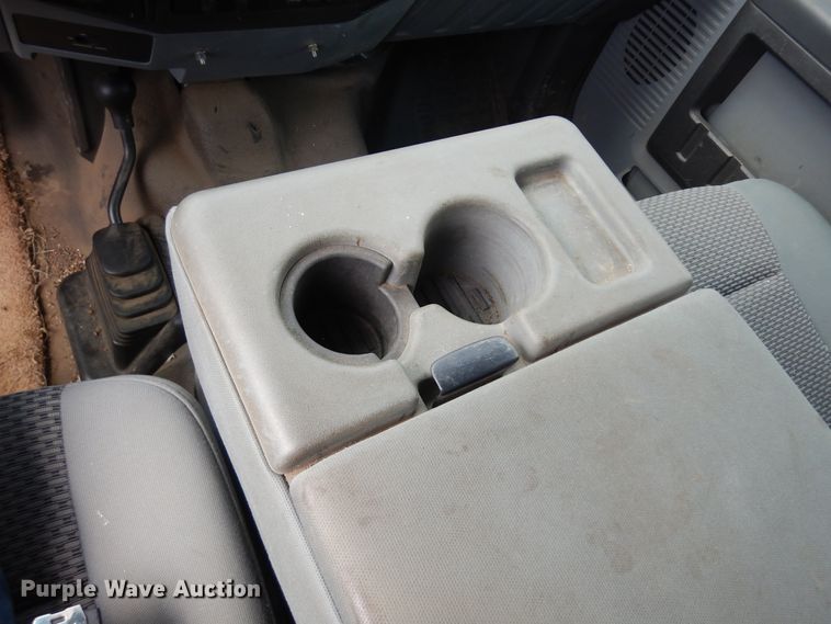 image for item KU9265 2013 Ford F550  flatbed truck