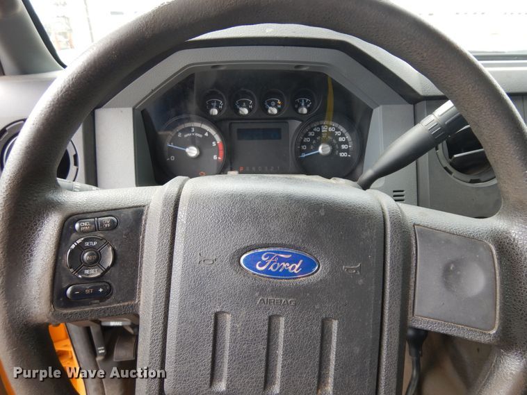 image for item KU9265 2013 Ford F550  flatbed truck