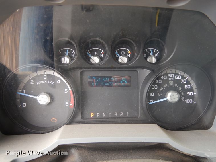 image for item KU9265 2013 Ford F550  flatbed truck