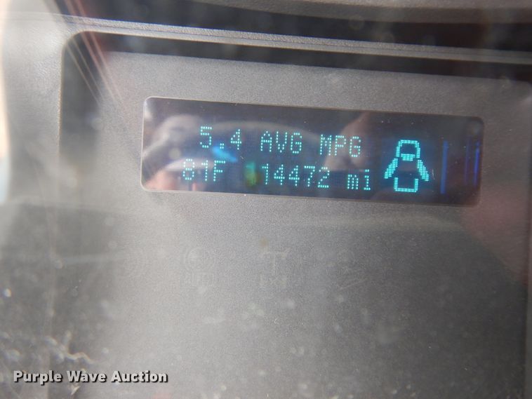 image for item KU9265 2013 Ford F550  flatbed truck