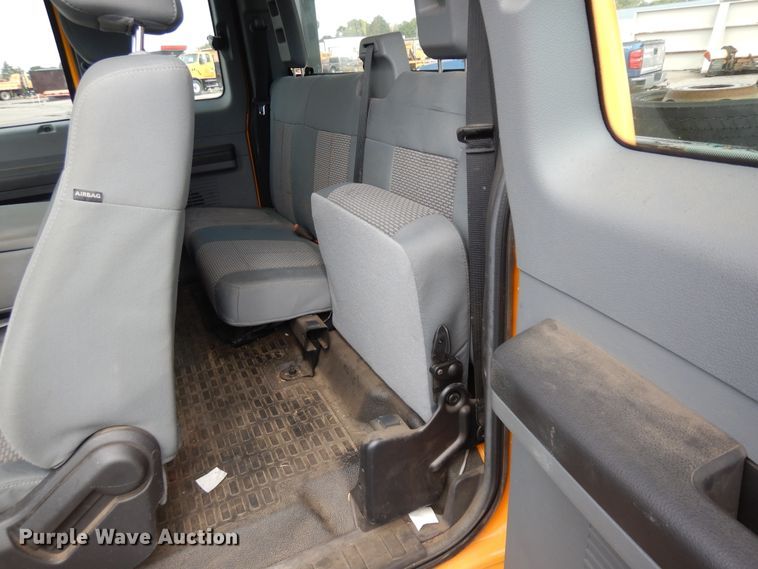 image for item KU9265 2013 Ford F550  flatbed truck