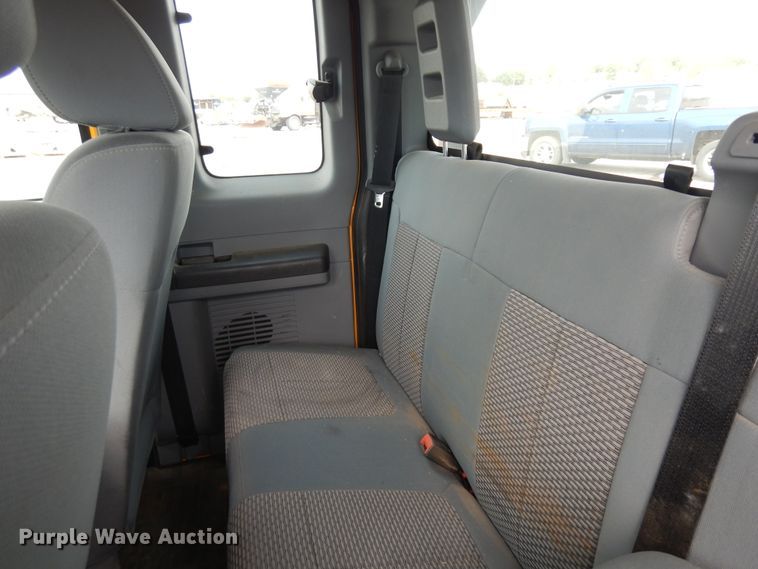 image for item KU9265 2013 Ford F550  flatbed truck