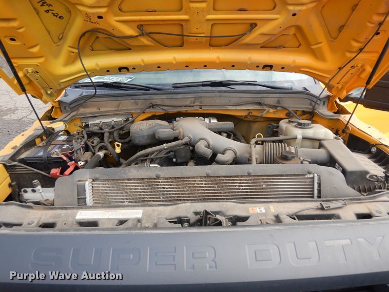 image for item KU9265 2013 Ford F550  flatbed truck