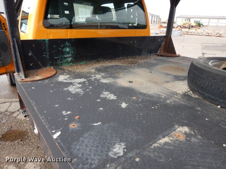 image for item KU9265 2013 Ford F550  flatbed truck