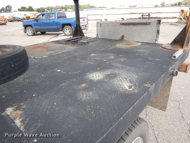 image for item KU9265 2013 Ford F550  flatbed truck