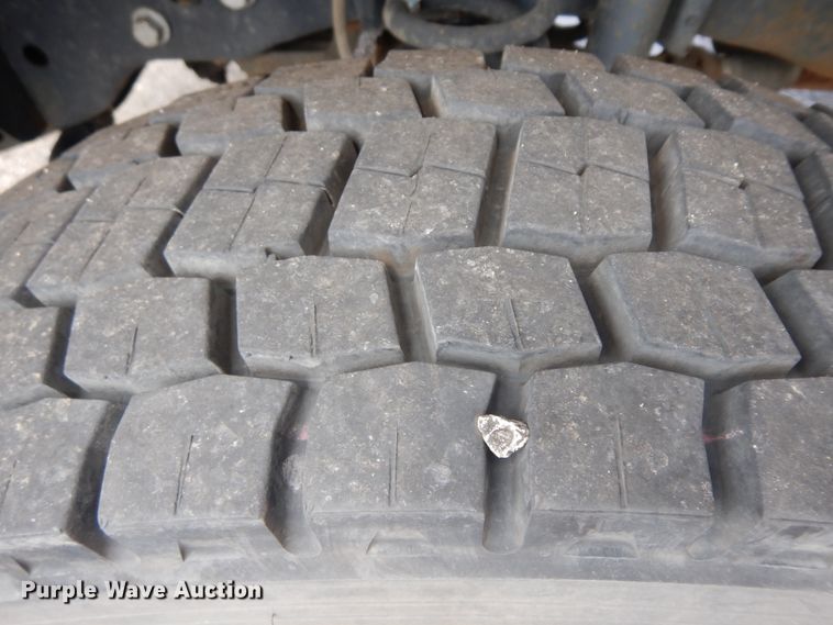 image for item KU9265 2013 Ford F550  flatbed truck