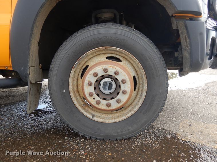 image for item KU9265 2013 Ford F550  flatbed truck