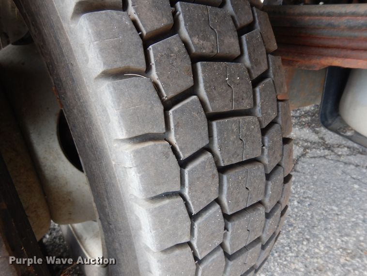 image for item KU9265 2013 Ford F550  flatbed truck