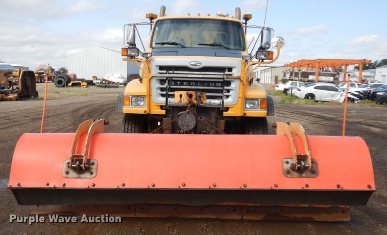 image for item KU9266 2004 Sterling LT9500  dump truck