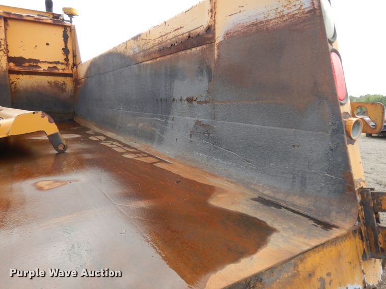 image for item KU9266 2004 Sterling LT9500  dump truck