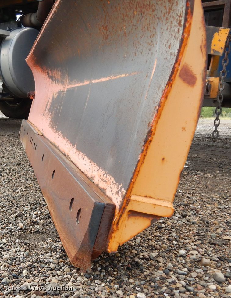 image for item KU9266 2004 Sterling LT9500  dump truck