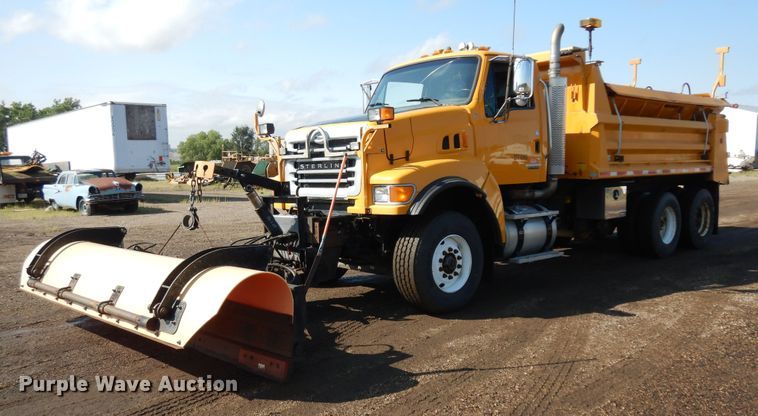 image for item KU9267 2004 Sterling LT9500  dump truck