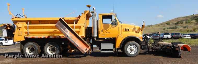 image for item KU9267 2004 Sterling LT9500  dump truck