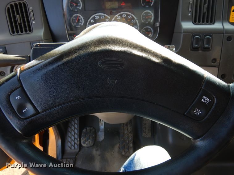 image for item KU9267 2004 Sterling LT9500  dump truck