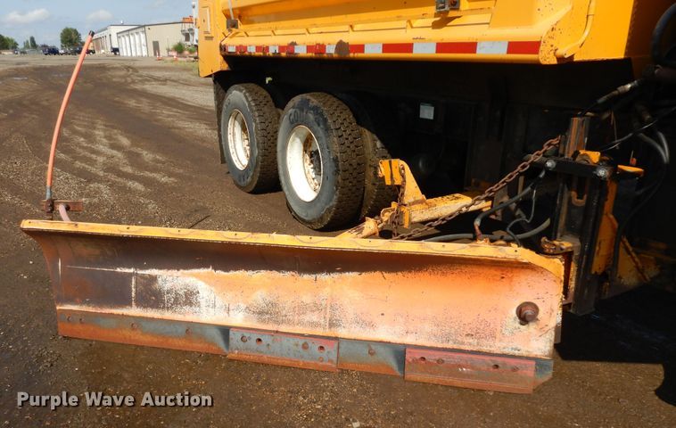 image for item KU9267 2004 Sterling LT9500  dump truck