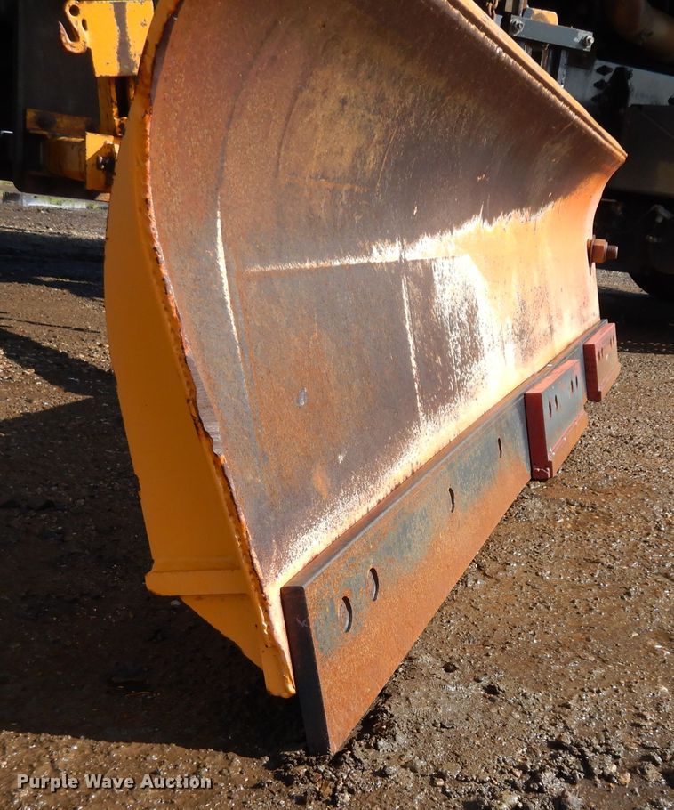 image for item KU9267 2004 Sterling LT9500  dump truck