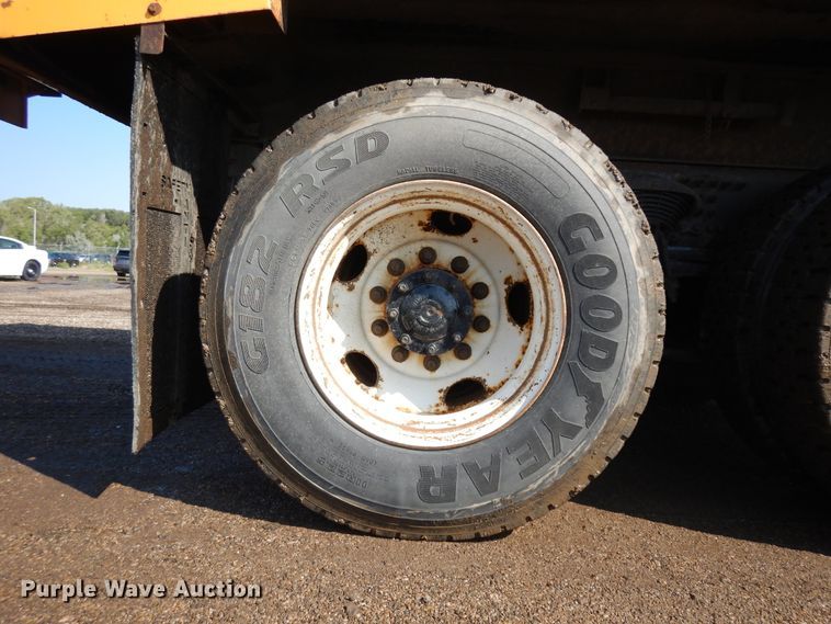 image for item KU9267 2004 Sterling LT9500  dump truck