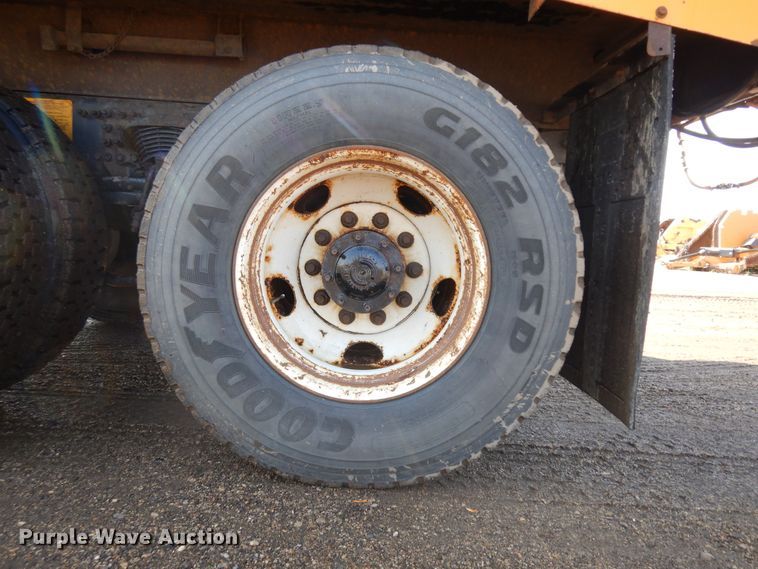 image for item KU9267 2004 Sterling LT9500  dump truck