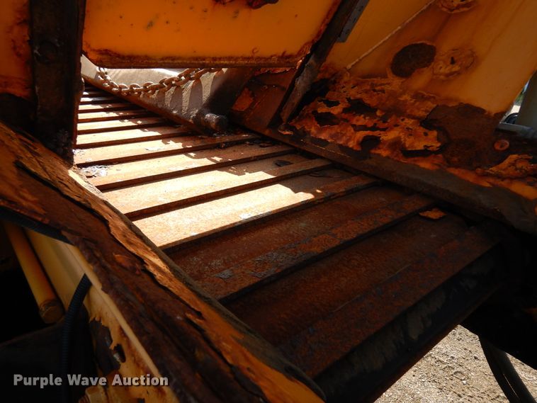 image for item KU9268 2008 Sterling LT9500  dump truck