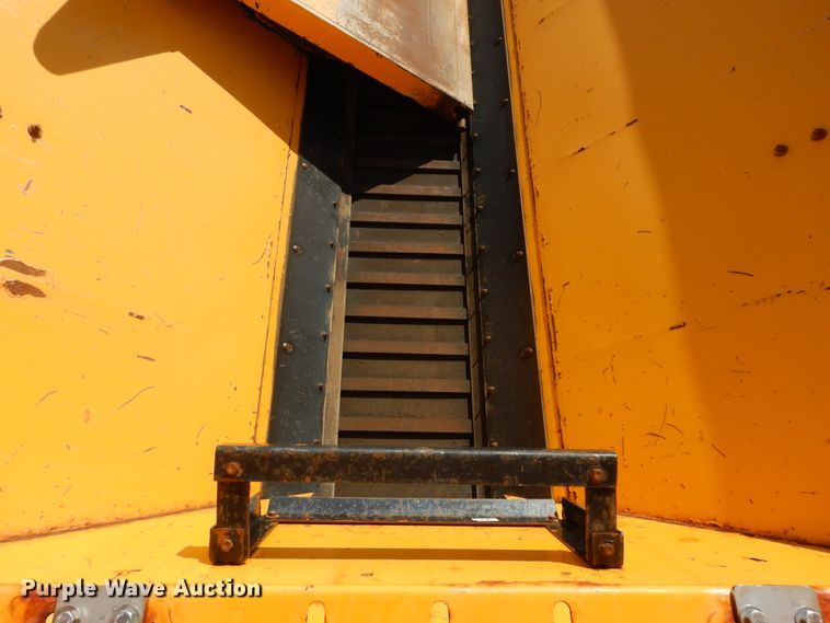 image for item KU9269 2005 Sterling LT9500  dump truck