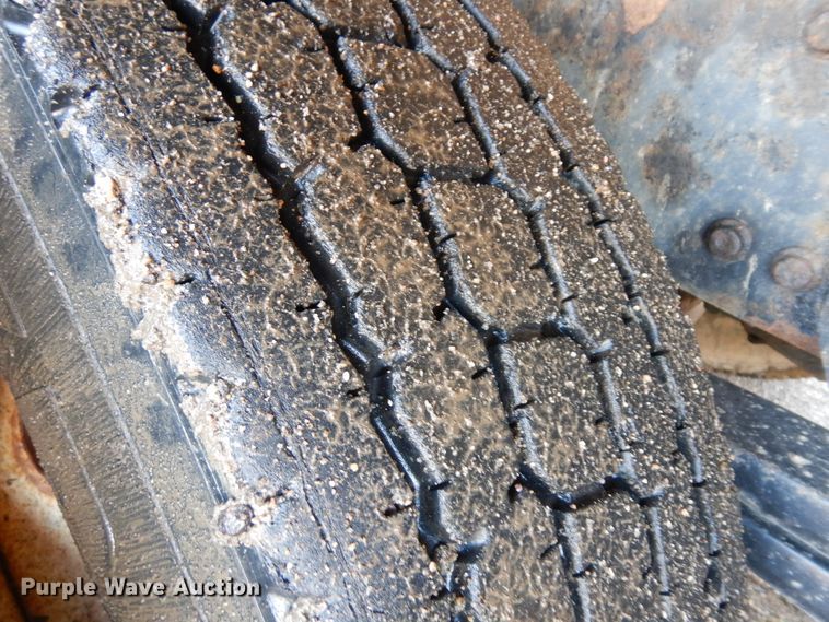 image for item KU9269 2005 Sterling LT9500  dump truck