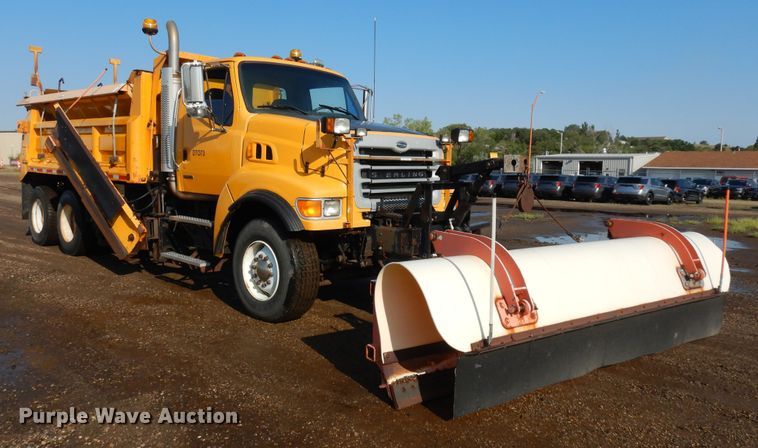 image for item KU9270 2003 Sterling LT9500  dump truck